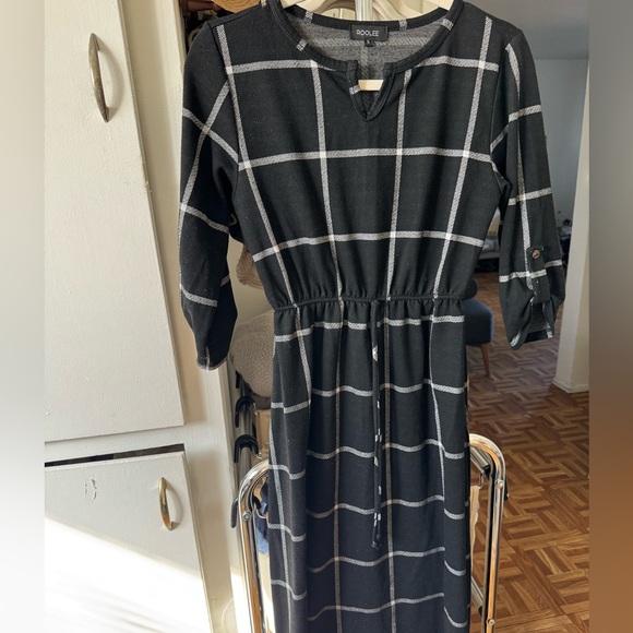 Roolee Black and White Checkered Dress - Picture 4 of 6